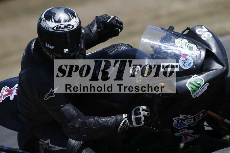 /Archiv-2023/28 05.06.2023 Moto Club Anneau du Rhin/vert-medium/1